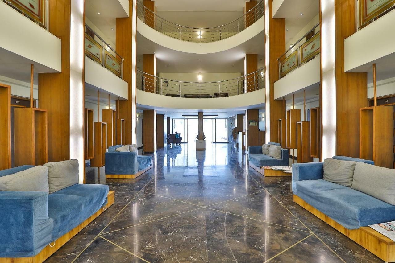 Palette - Hotel Ocean Inn Daman Exterior foto
