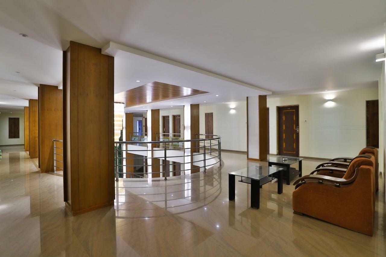 Palette - Hotel Ocean Inn Daman Exterior foto